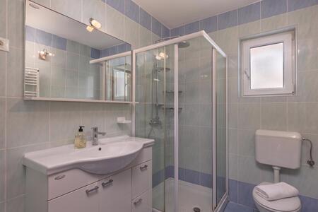 Baño con ducha