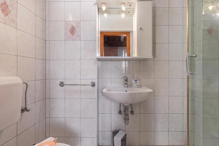 Bagno con doccia
