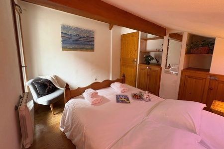 Second bedroom