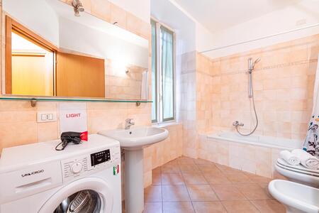 Bagno con doccia