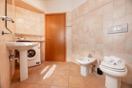 Bagno con doccia
