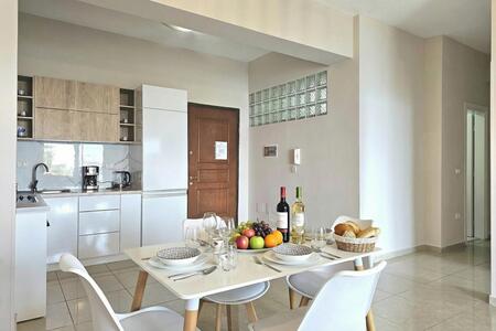 Kitchen and dining area