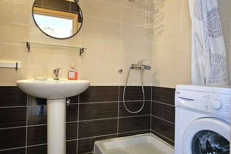 Badezimmer mit Dusche