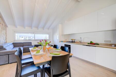Cocina y comedor