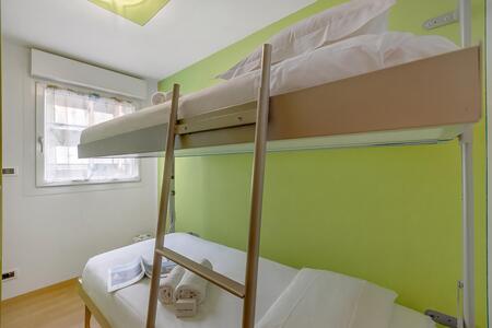 Second bedroom