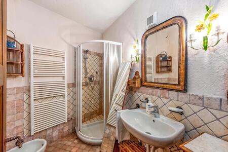 Badkamer met ligbad