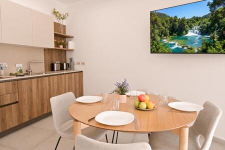Cocina y comedor