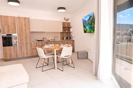 Cocina y comedor