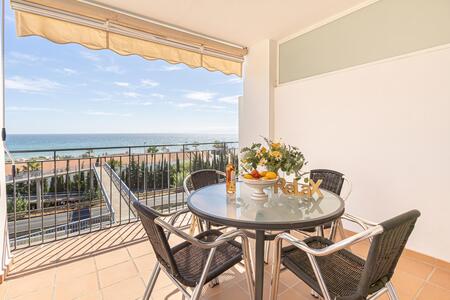 Zona de comedor al aire libre