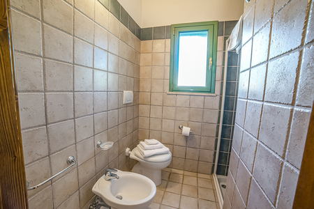 Bagno con doccia