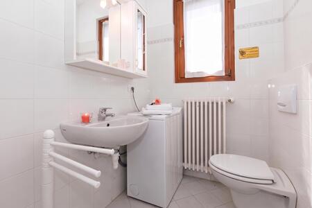 Bagno con doccia