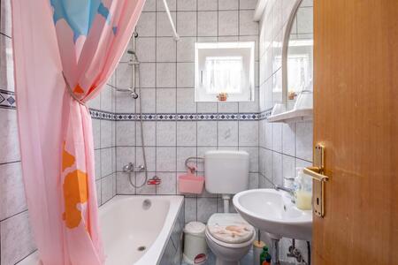 Bathroom with bathtub