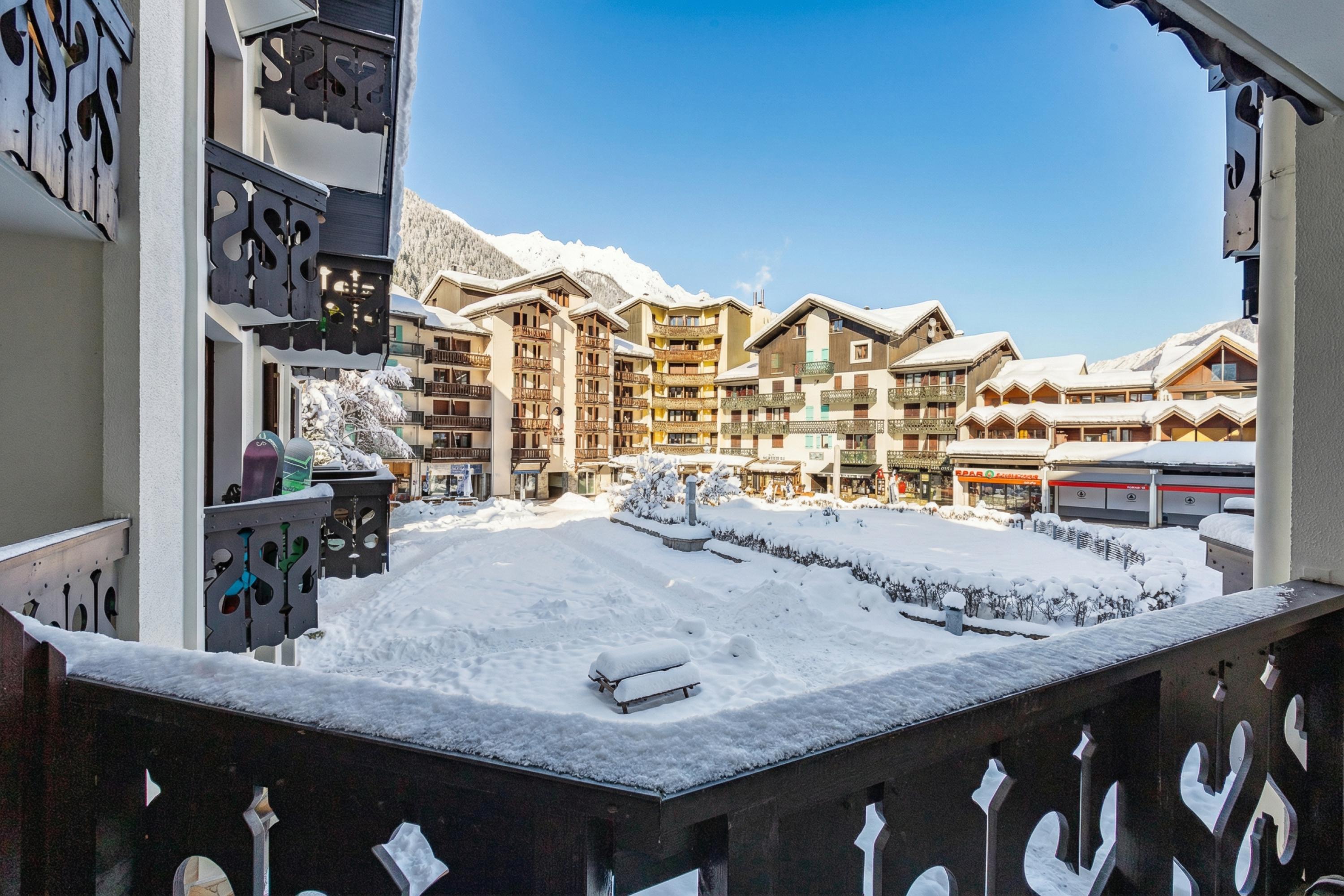 Chamonix Sud - Triolet A109 -Free cancellation D-7 - 1