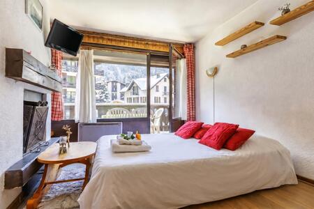 Divano letto (zona notte per monolocale)