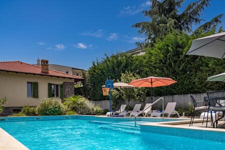 Private Pool