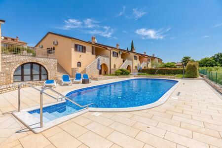 Shared pool