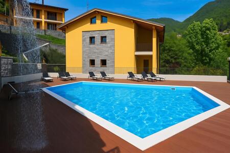 Piscina condivisa