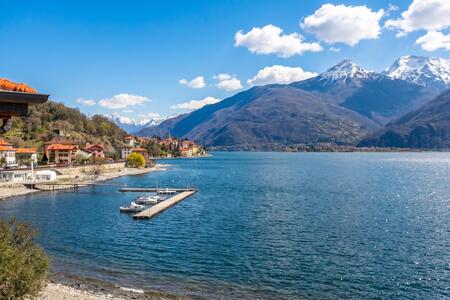 Vista sul lago