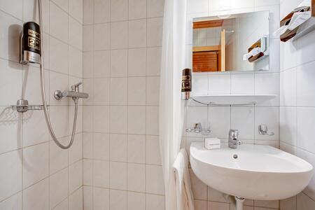 Bagno con doccia