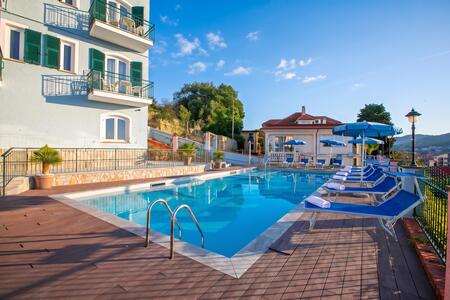 Piscina condivisa